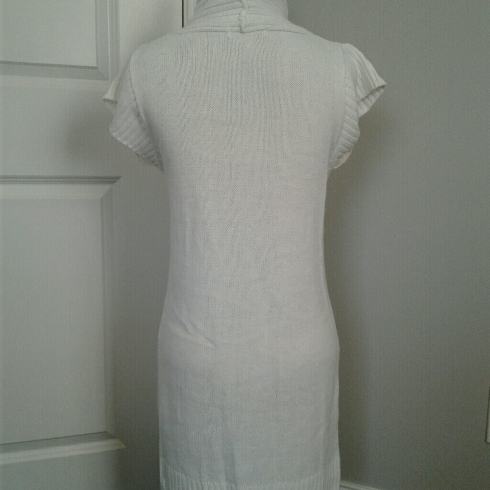 Dresse - Picture 3 of 3